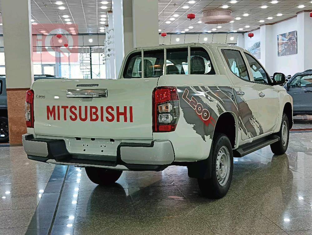ميتسوبيشي L200